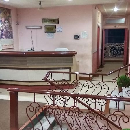 Hotel Varsa Dibrugarh Extérieur photo